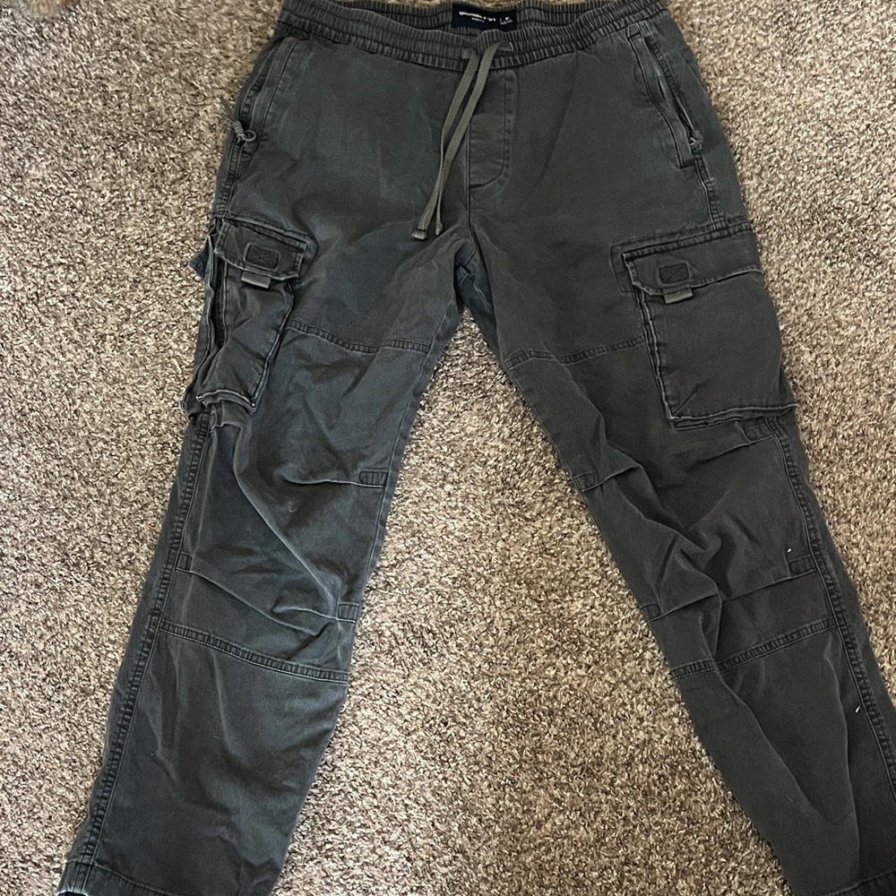 Abercrombie & Fitch Men's Cargo Pants in Charcoal